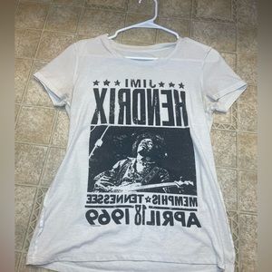 graphic tee! medium!